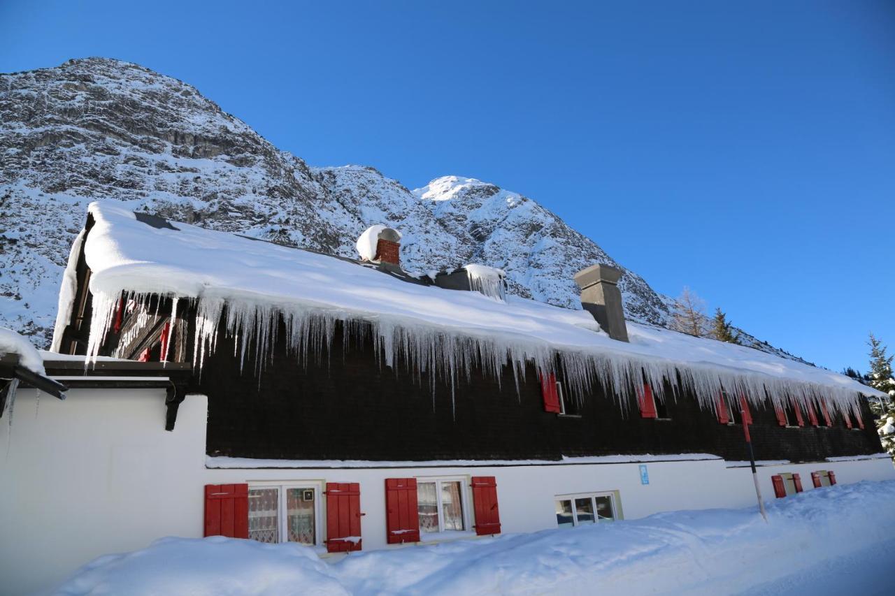 Gasthof Auerhahn Lech am Arlberg Exterior photo