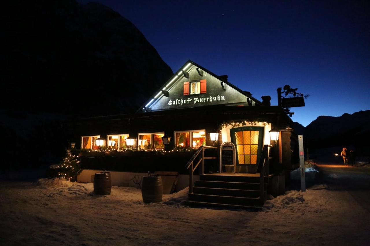 Gasthof Auerhahn Lech am Arlberg Exterior photo