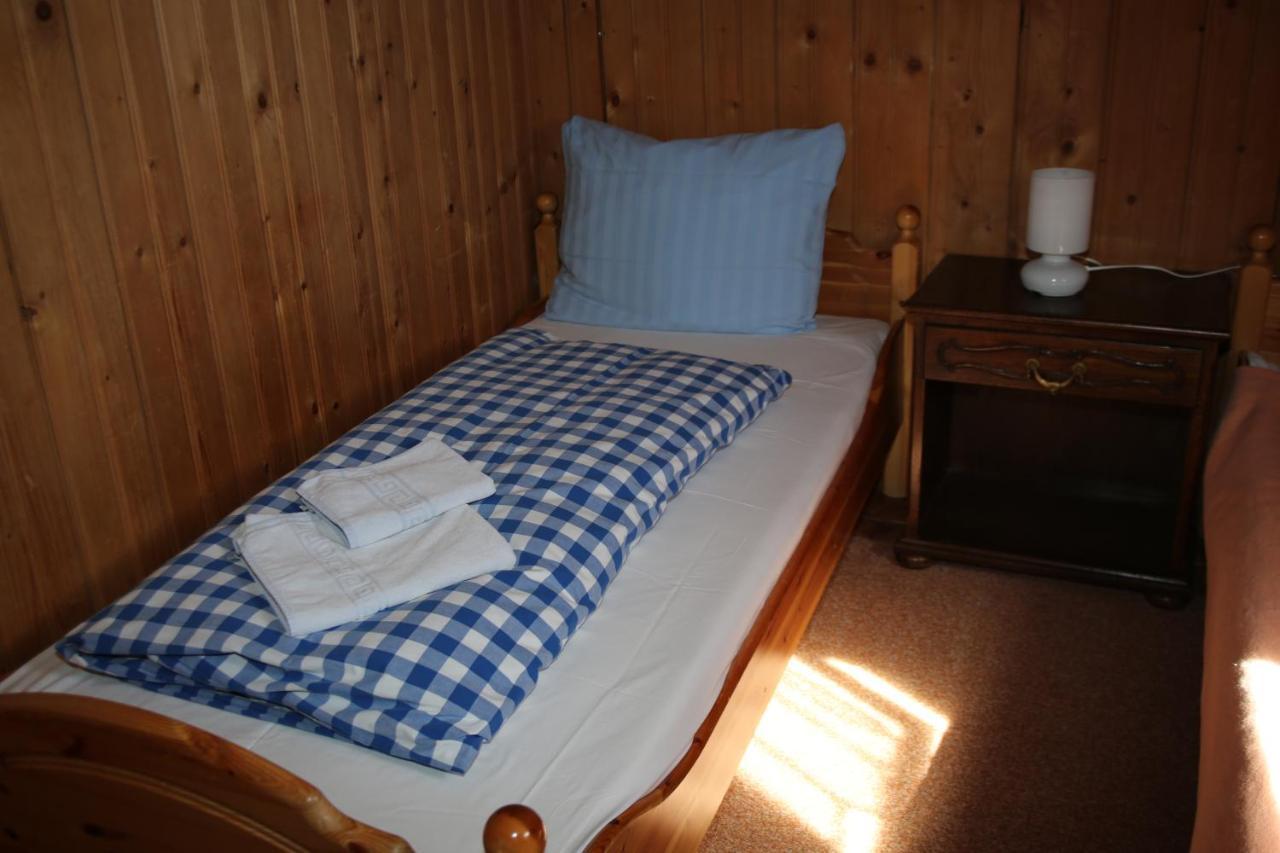 Gasthof Auerhahn Lech am Arlberg Room photo