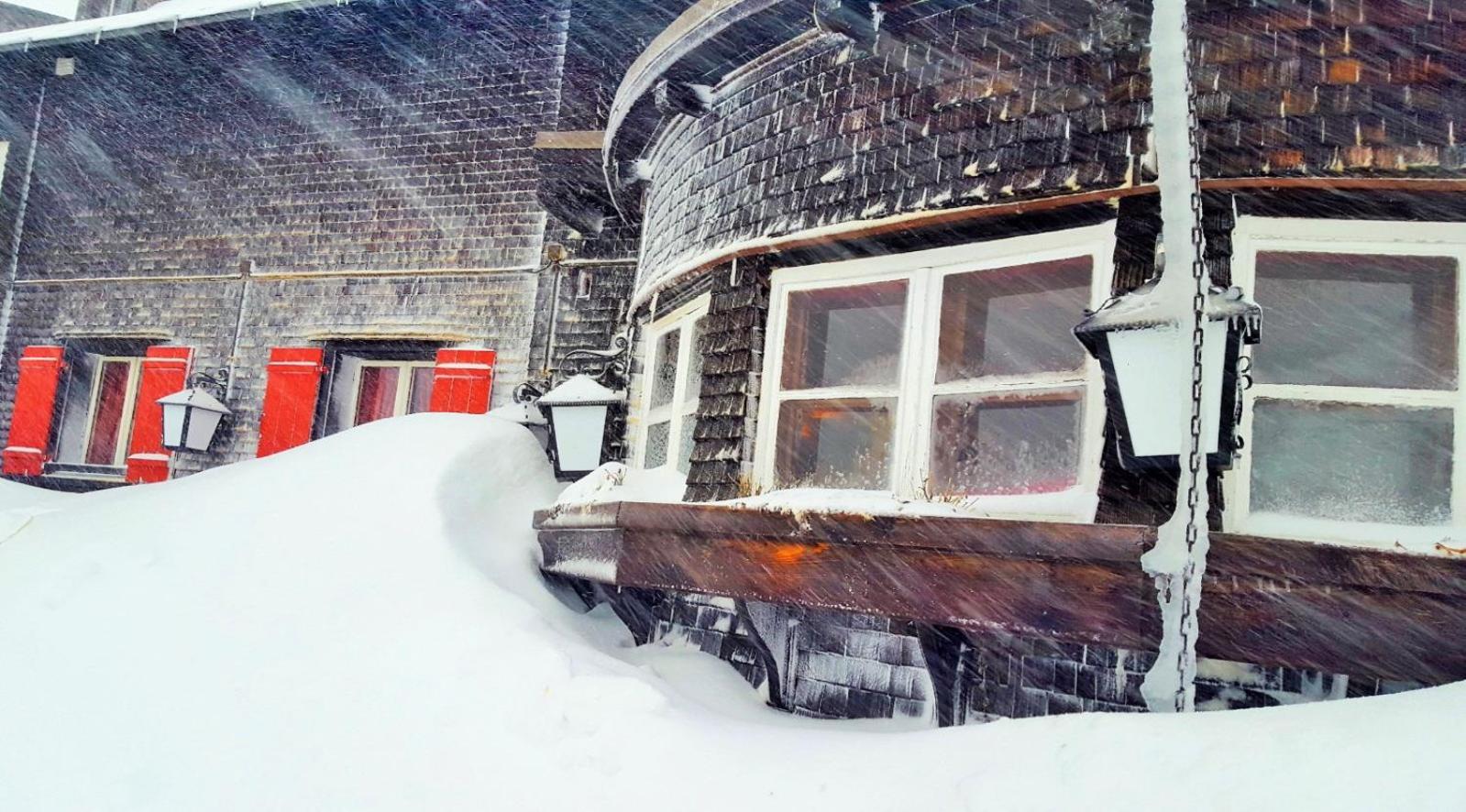 Gasthof Auerhahn Lech am Arlberg Exterior photo